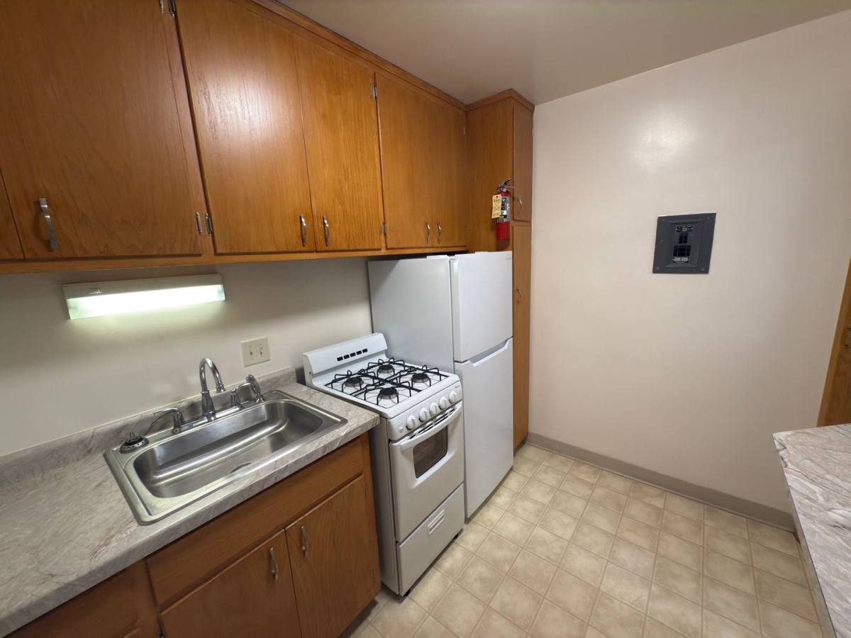 Apartment for rent at 647 Cleveland Ave S, Saint Paul, MN 55116