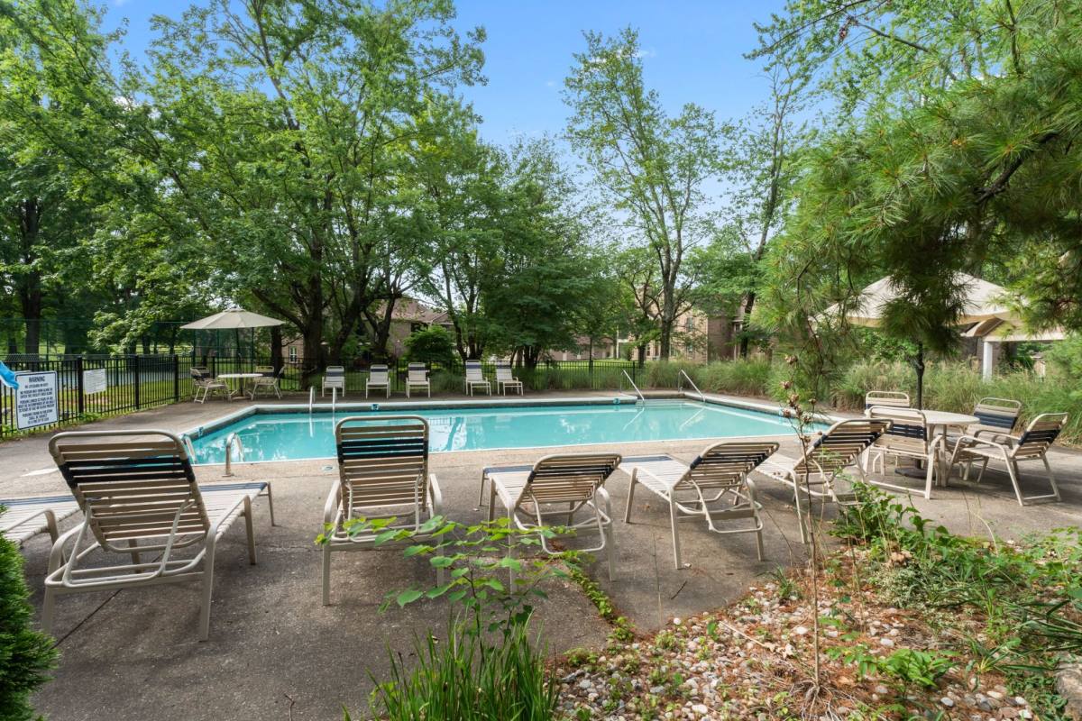 Condo for rent at 10331 Shelbyville Rd, Louisville, KY 40223
