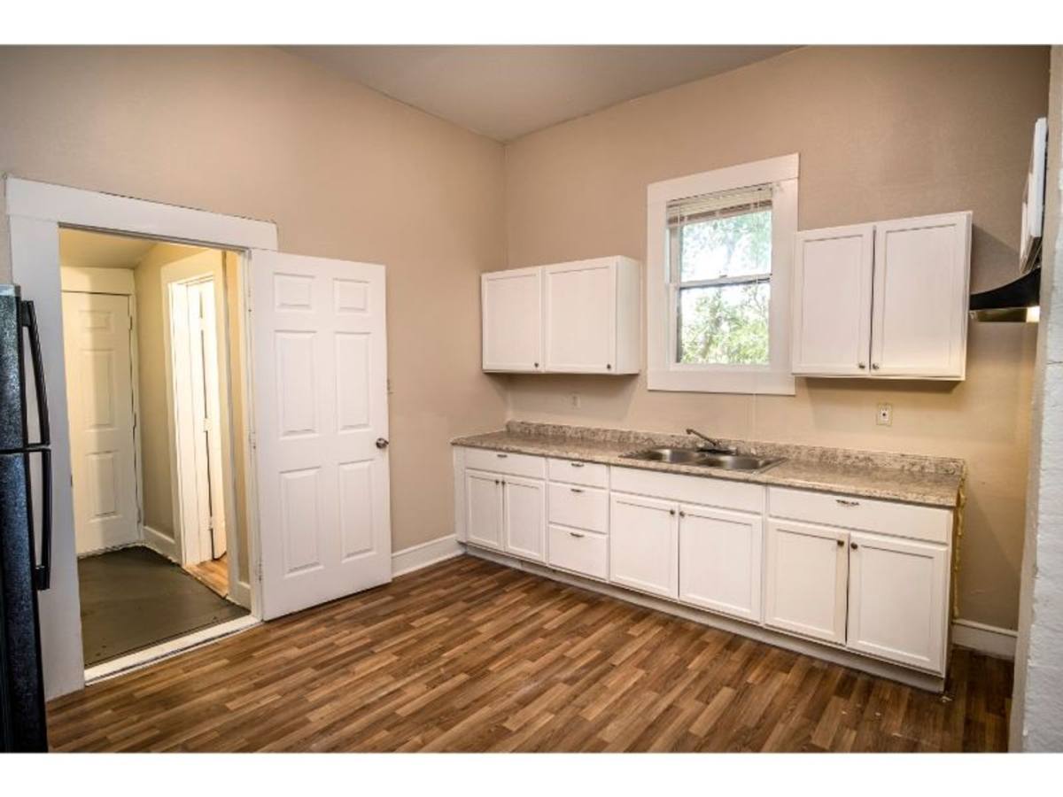 Apartment for rent at 308 Belmont, San Antonio, TX 78202