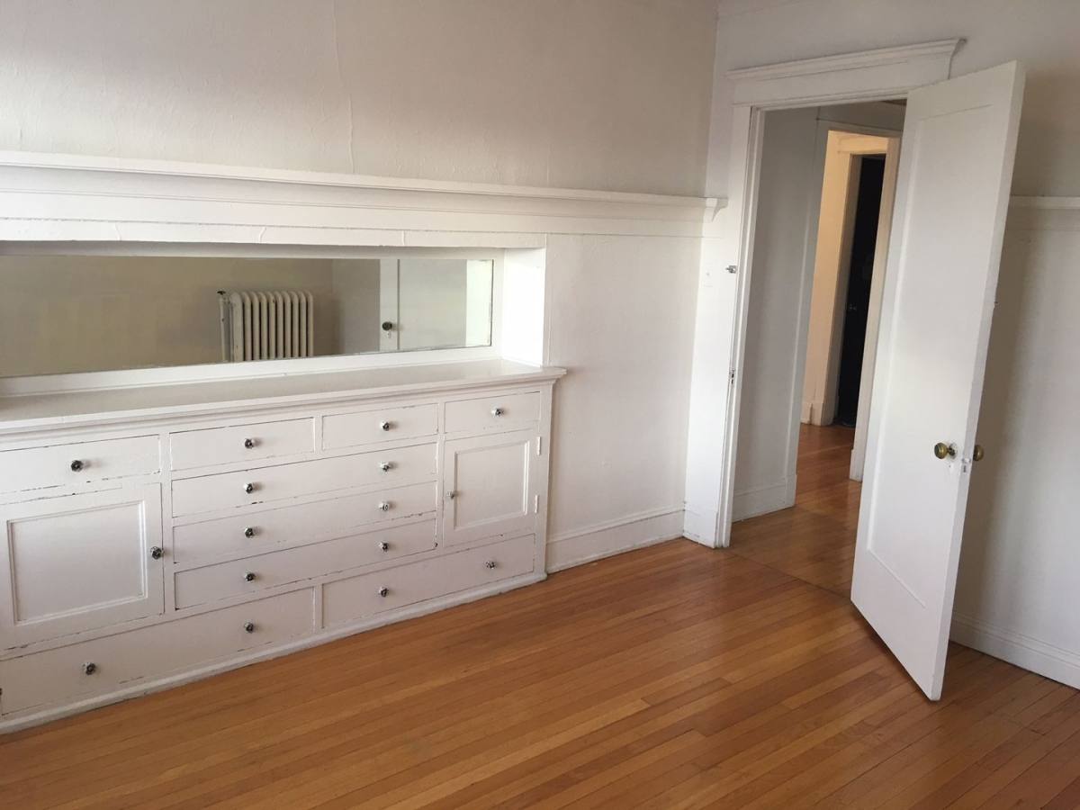 Apartment for rent at 1318 N Van Buren St, Milwaukee, WI 53202