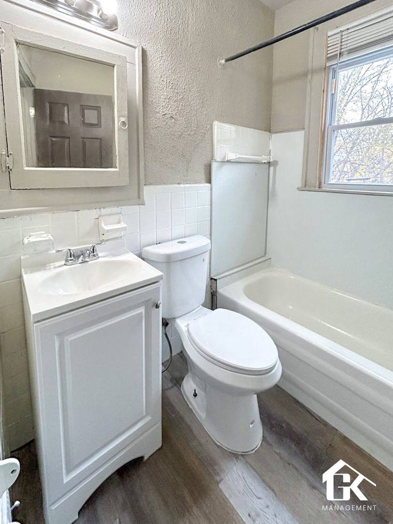 Apartment for rent at 2638 Richton St, Detroit, MI 48206