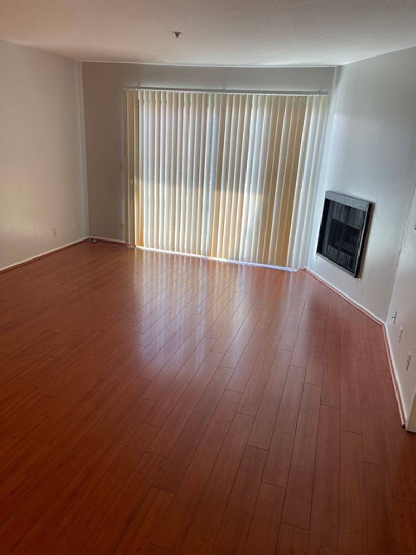 Apartment for rent at 7817 Vineland Ave, Sun Valley, CA 91352