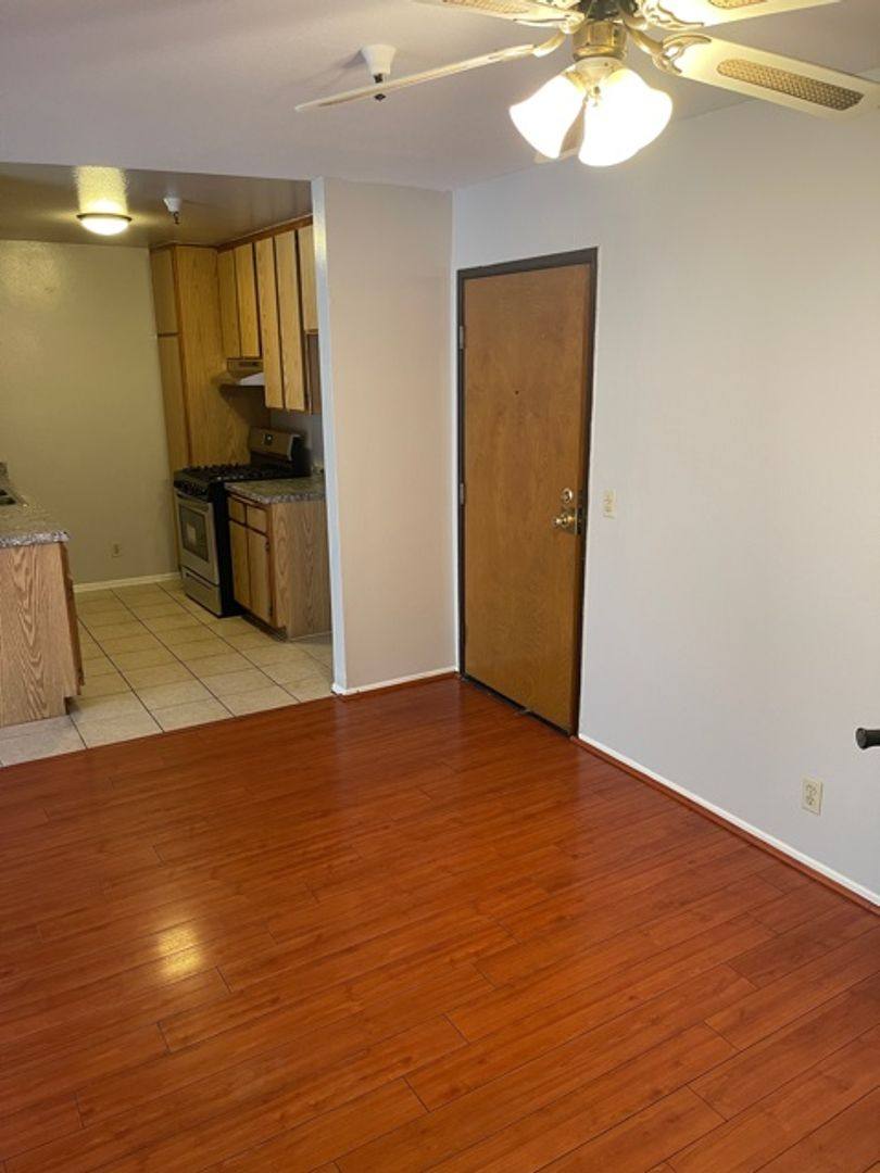 Apartment for rent at 7817 Vineland Ave, Sun Valley, CA 91352