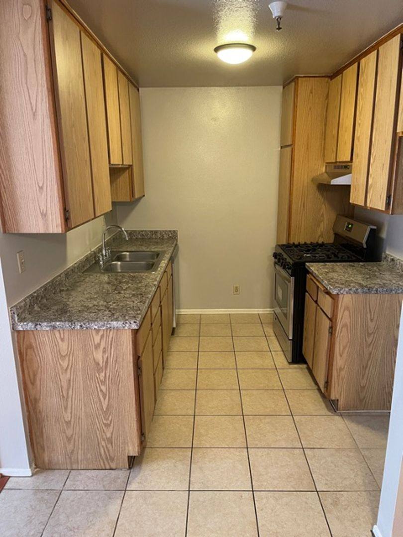 Apartment for rent at 7817 Vineland Ave, Sun Valley, CA 91352