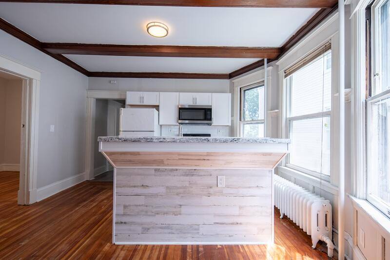 Apartment for rent at 433 Hamilton St #1, Albany, NY 12203