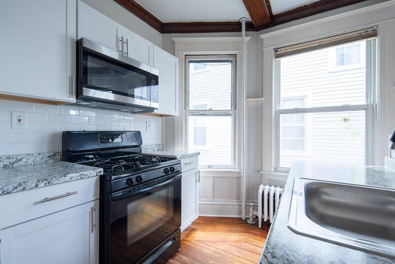 Apartment for rent at 433 Hamilton St #1, Albany, NY 12203