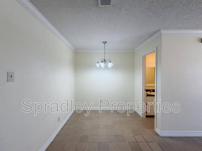 Townhouse for rent at 1027 N Wall St, Belton, TX 76513