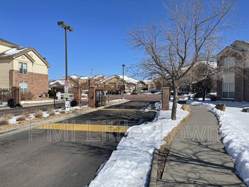 Apartment for rent at 5714 N Gibralter Way #5-103, Aurora, CO 80019