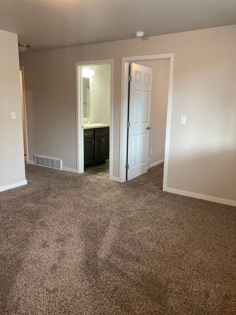 Townhouse for rent at 35th St Circle S, Moorhead, MN 56560