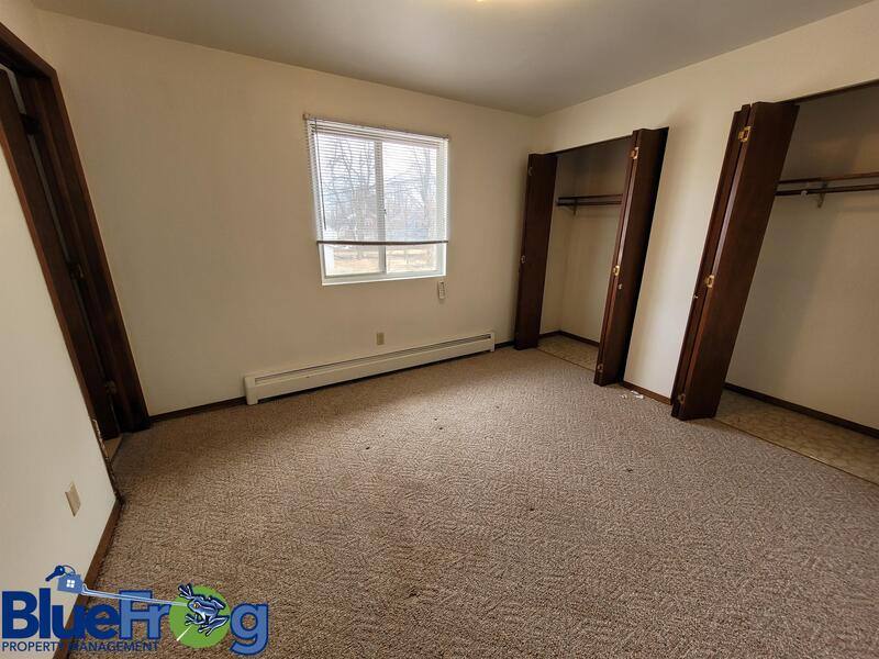 Apartment for rent at 1142 E Walnut St #X, Green Bay, WI 54301
