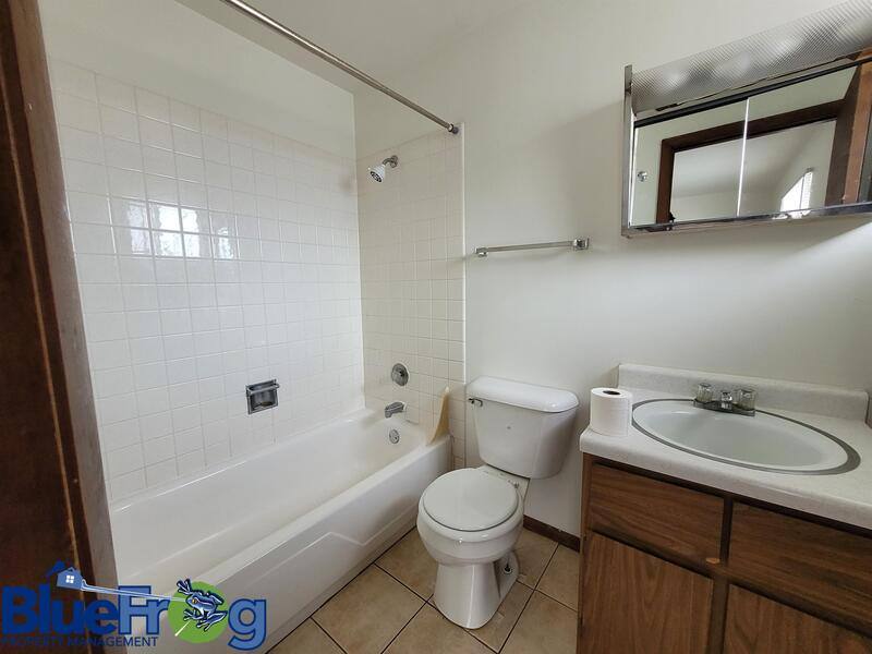 Apartment for rent at 1142 E Walnut St #X, Green Bay, WI 54301