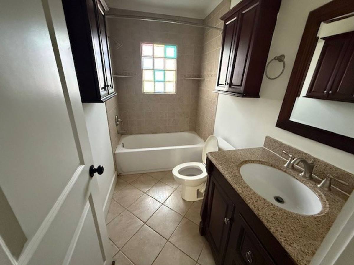 Apartment for rent at 1118 1120 N Tennessee Blvd, Murfreesboro, TN 37130