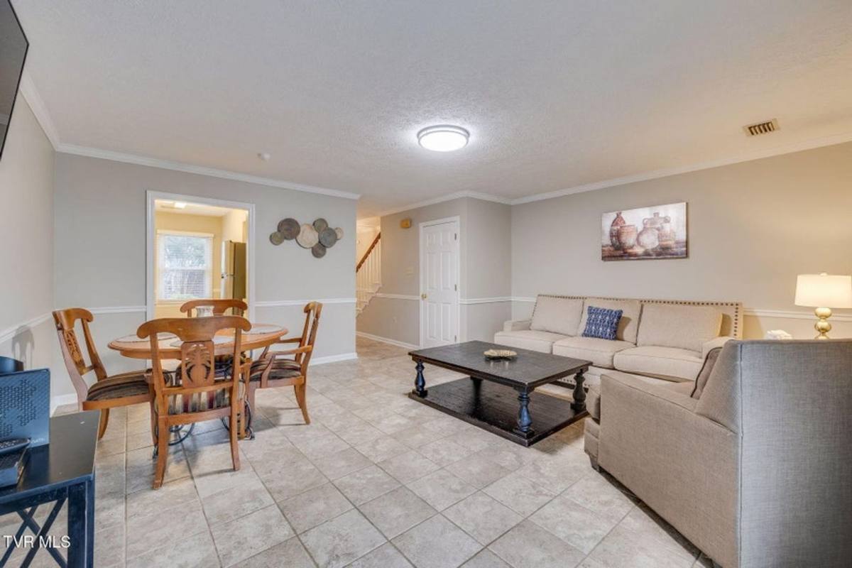 Townhouse for rent at 1024 Konnarock Rd, Kingsport, TN 37664