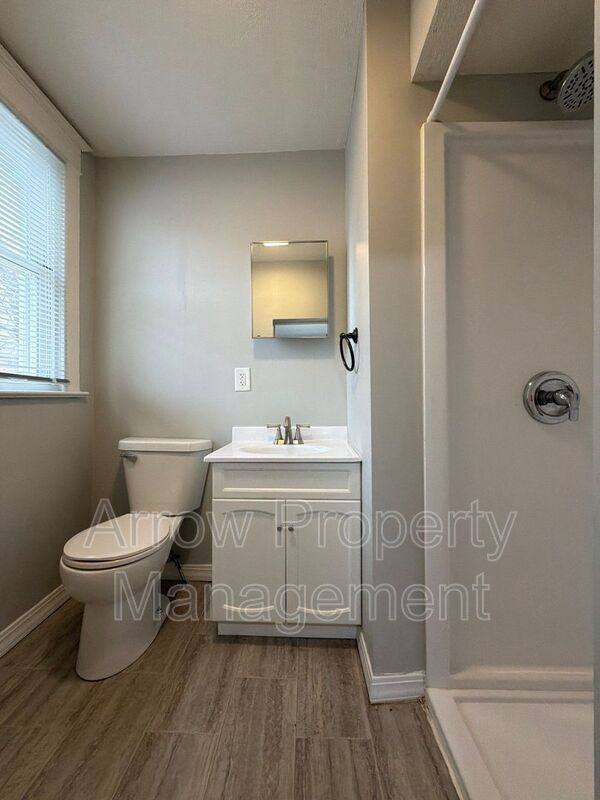 Apartment for rent at 2500 P St #2, Lincoln, NE 68503