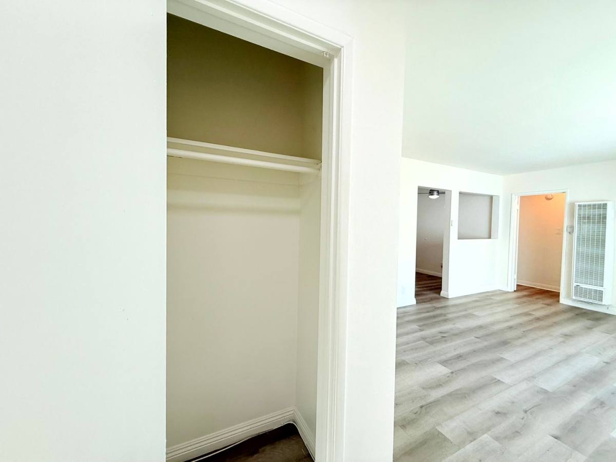Apartment for rent at 625 Aerick St, Inglewood, CA 90301