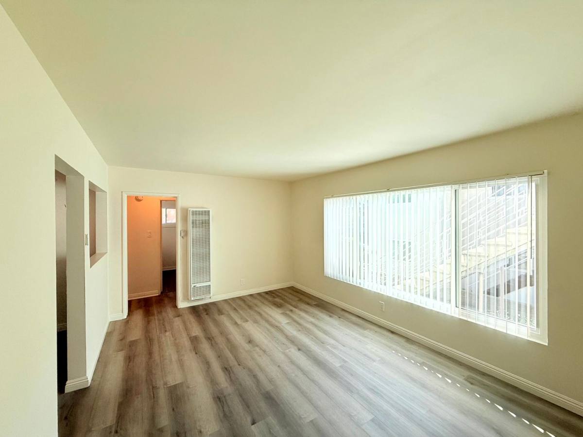 Apartment for rent at 625 Aerick St, Inglewood, CA 90301