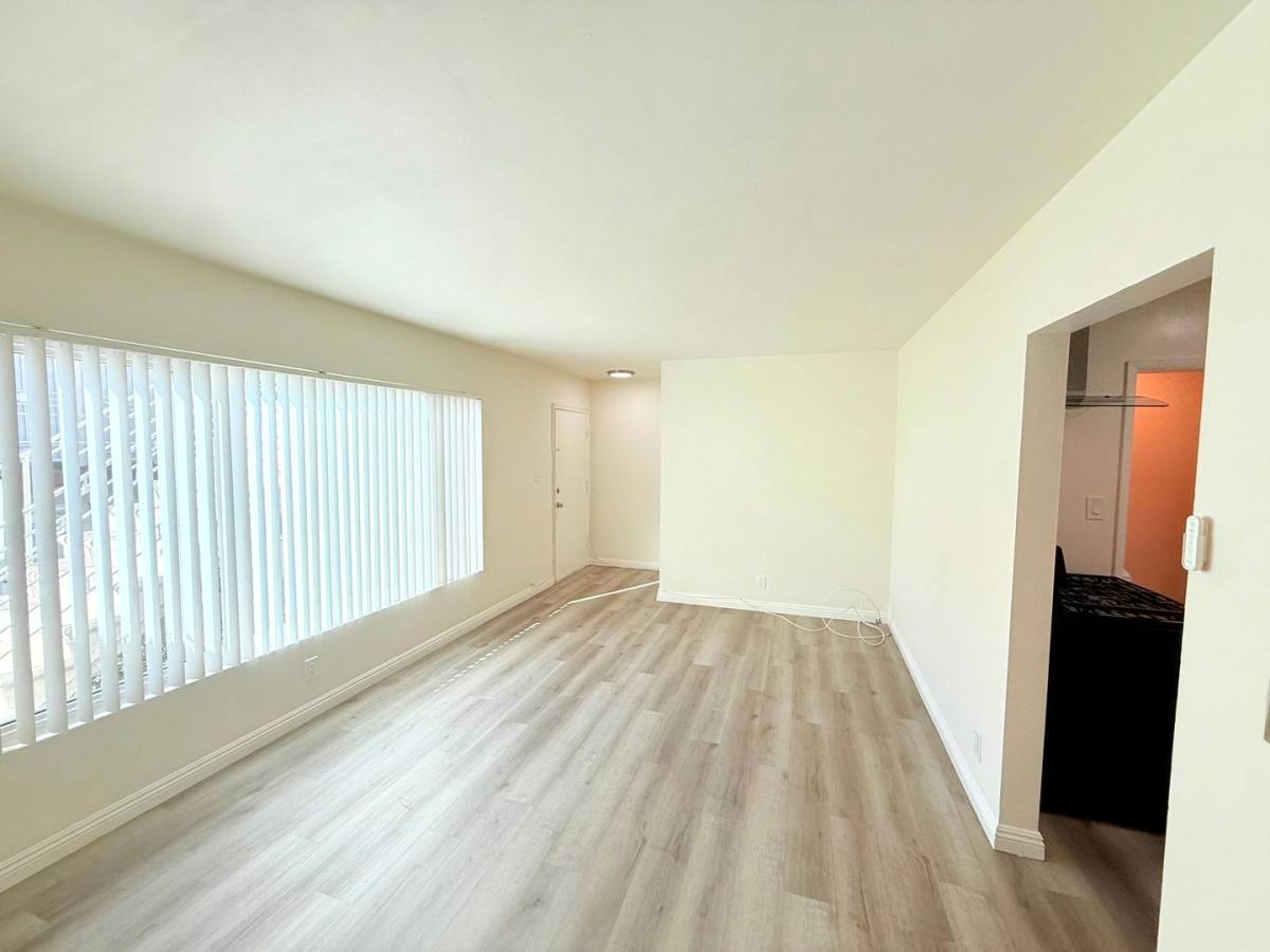 Apartment for rent at 625 Aerick St, Inglewood, CA 90301