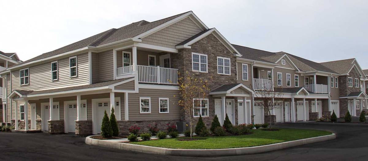 Apartment for rent at 18 Stoneledge Dr, Troy, NY 12182