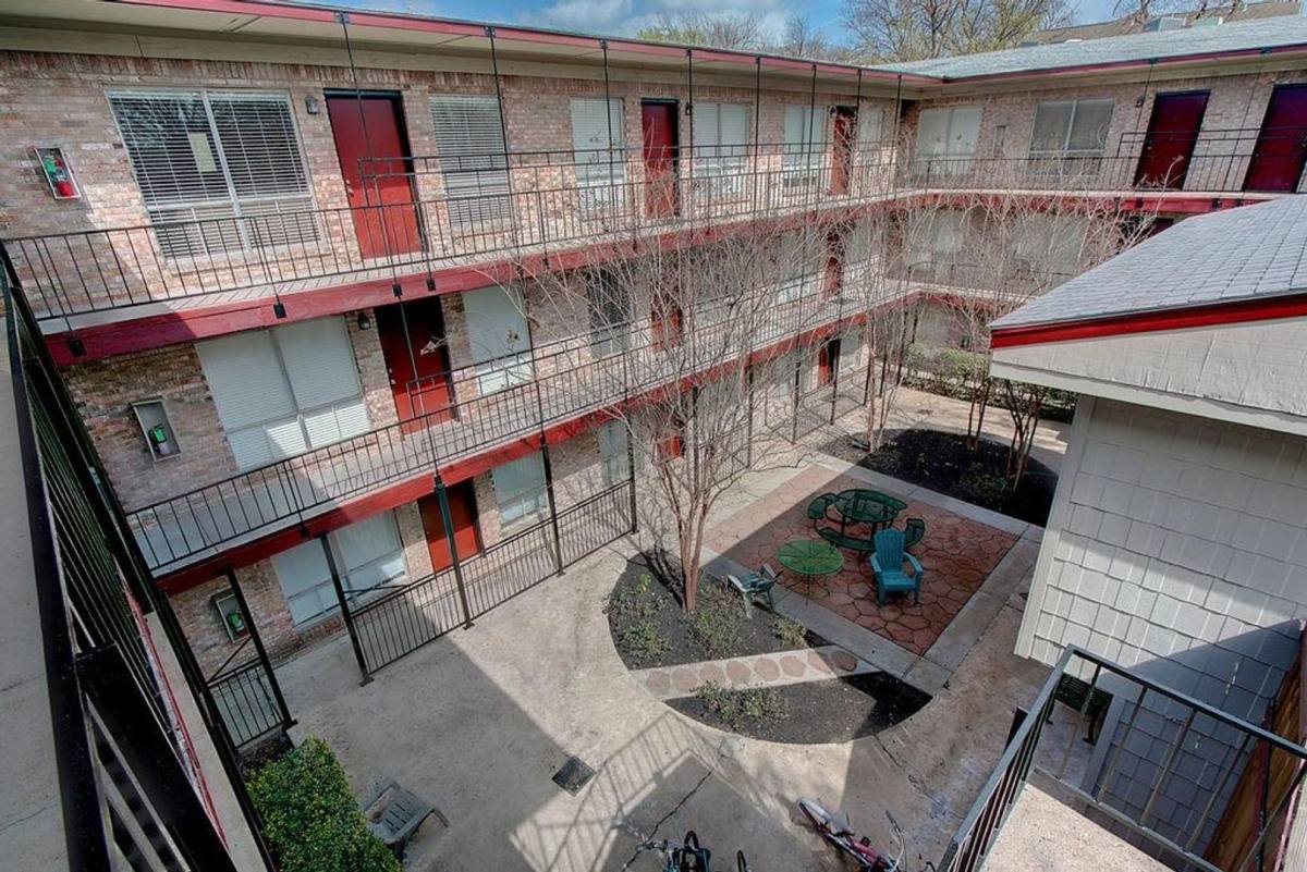 Apartment for rent at 2207 Leon St #206, Austin, TX 78705