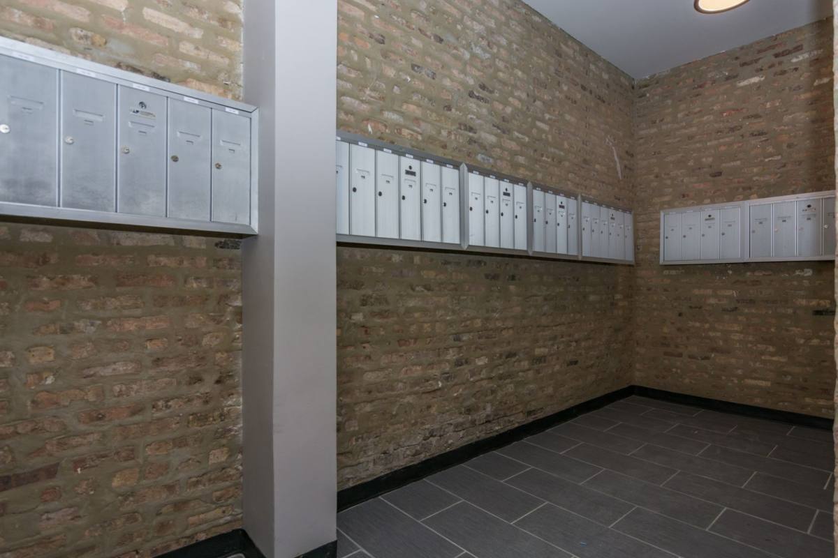 Apartment for rent at 735 W Garfield Blvd, Chicago, IL 60621