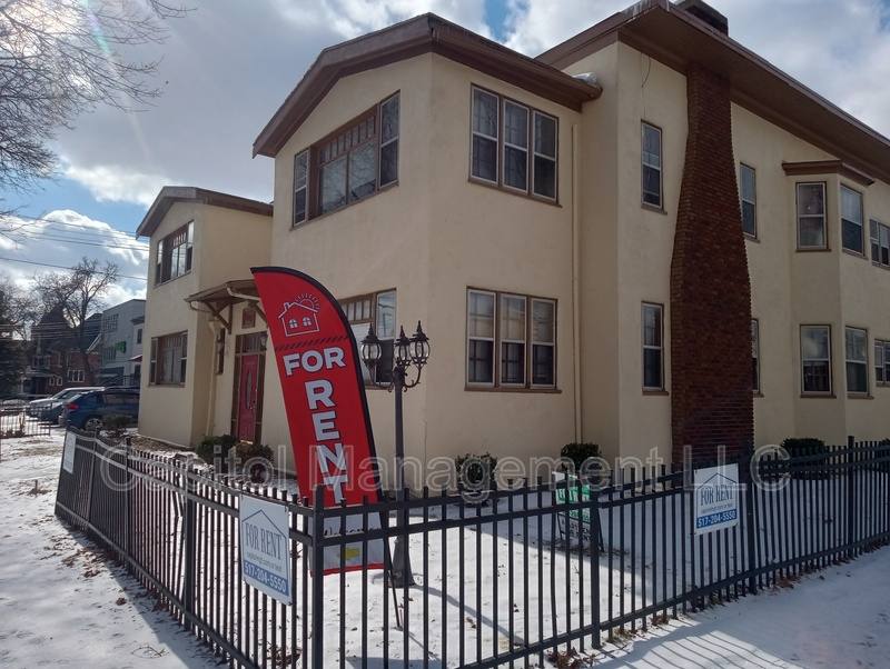 Apartment for rent at 433 Seymour Ave #3, Lansing, MI 48933