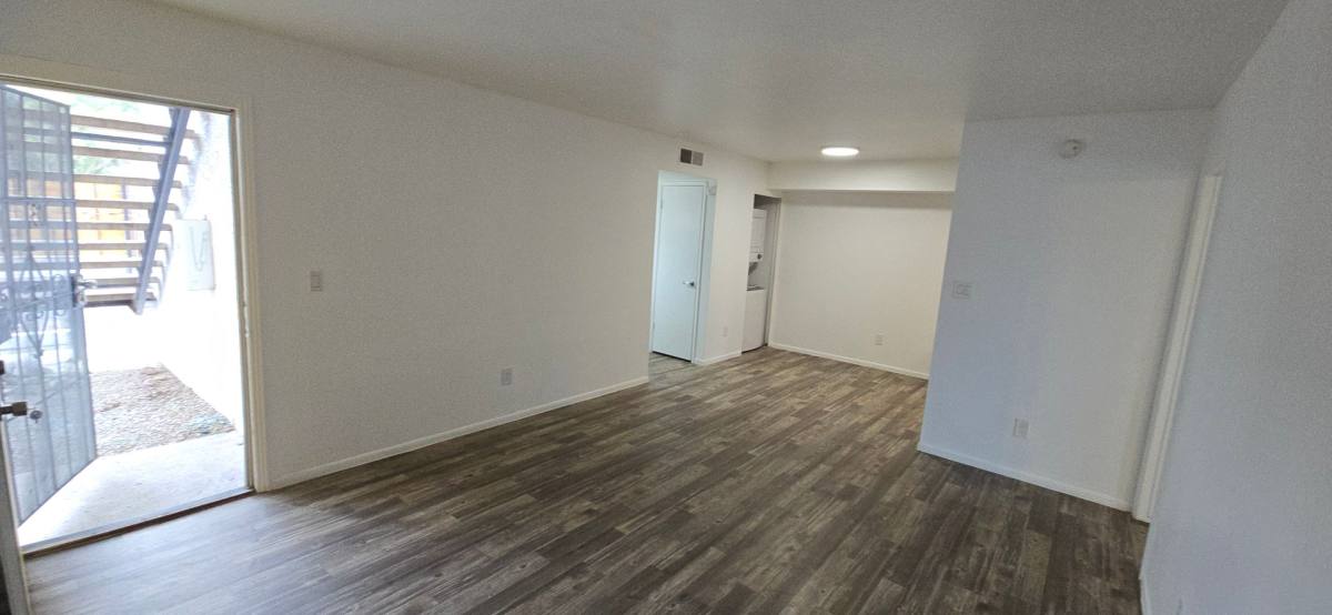 Apartment for rent at 2330 W Lone Cactus Dr, Phoenix, AZ 85027
