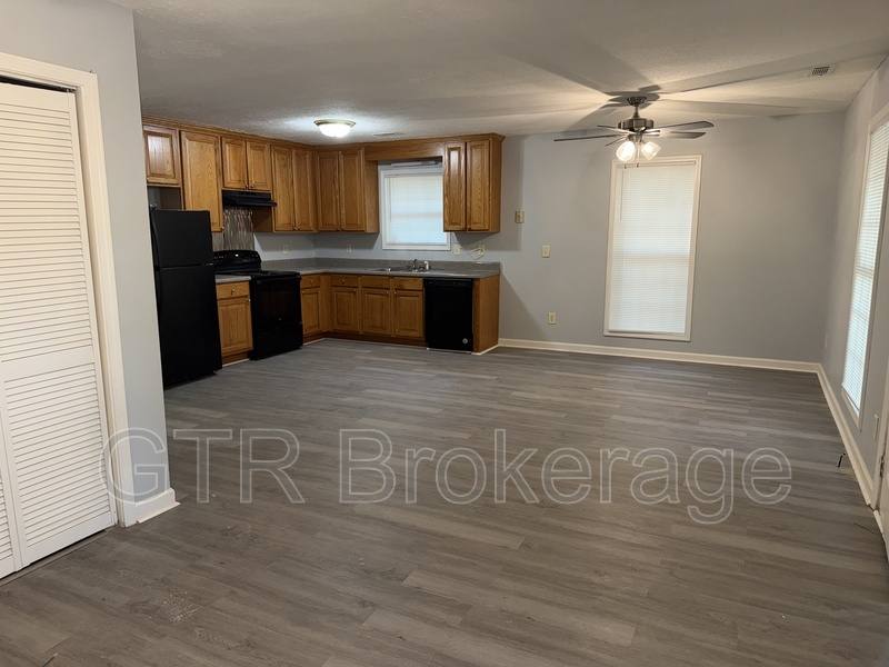 House for rent at 1145 Booker Ave SW, Atlanta, GA 30310