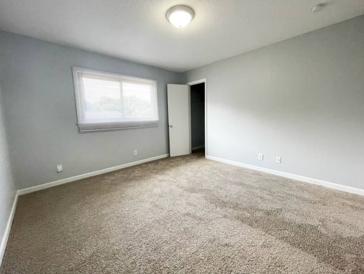 Townhouse for rent at 1124 Marble St, Charlotte, NC 28208
