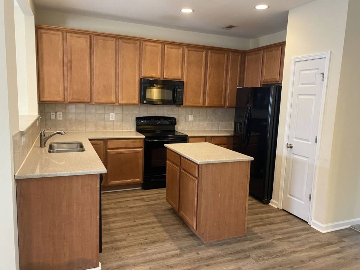 Townhouse for rent at 10020 Kings Parade Blvd, Charlotte, NC 28273