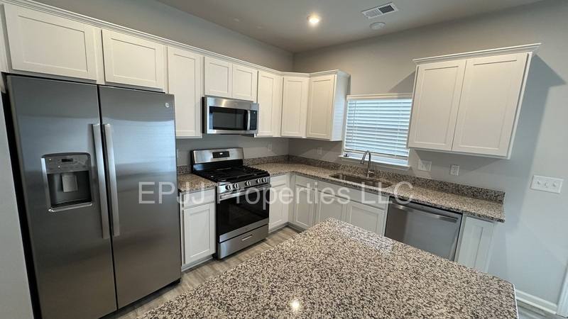 Townhouse for rent at 141 Randwick Lane, Greer, SC 29651