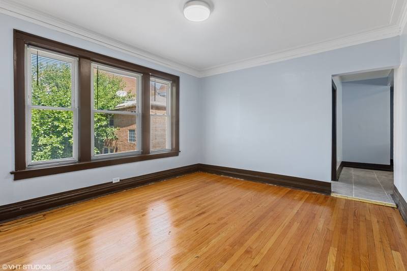 Apartment for rent at 7836 S Sangamon St #2F, Chicago, IL 60605
