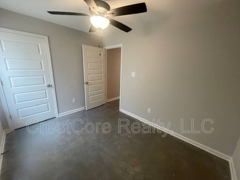 House for rent at 2433 Zanone Ave, Memphis, TN 38114