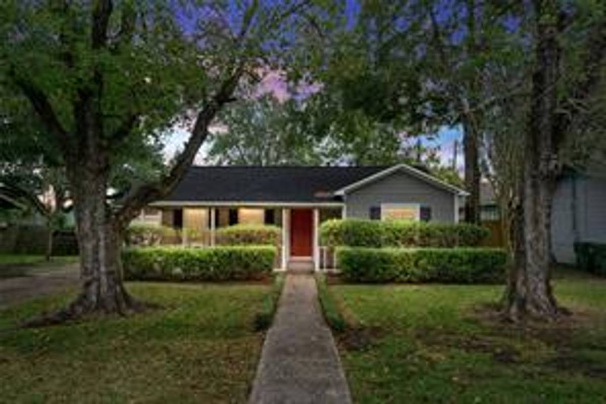 House for rent at 1110 Woods Dr, Liberty, TX 77575