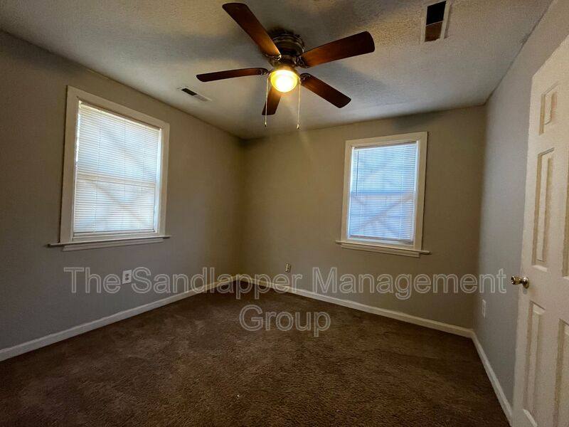 Apartment for rent at 5607 Aldrich Ave, Charleston, SC 29406