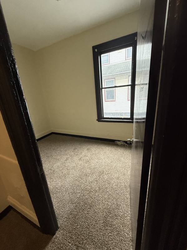 House for rent at 1423 E 33rd St, Cleveland, OH 44114