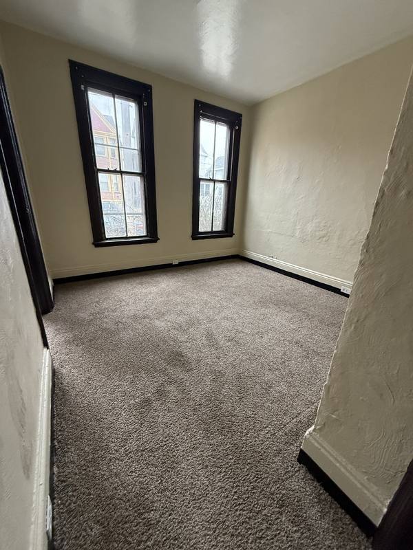 House for rent at 1423 E 33rd St, Cleveland, OH 44114