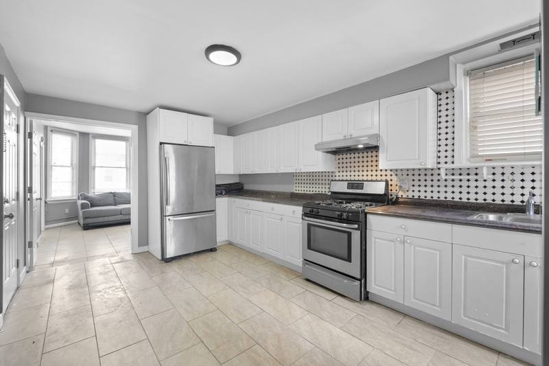 Apartment for rent at 6113 Washington St #3, West New York, NJ 07093
