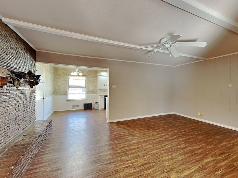 House for rent at 13630 Willow Bend Rd, Dallas, TX 75240