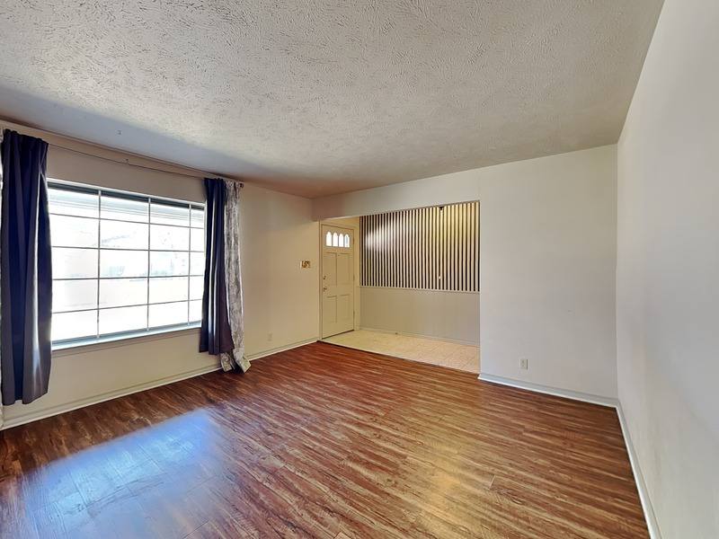 House for rent at 13630 Willow Bend Rd, Dallas, TX 75240