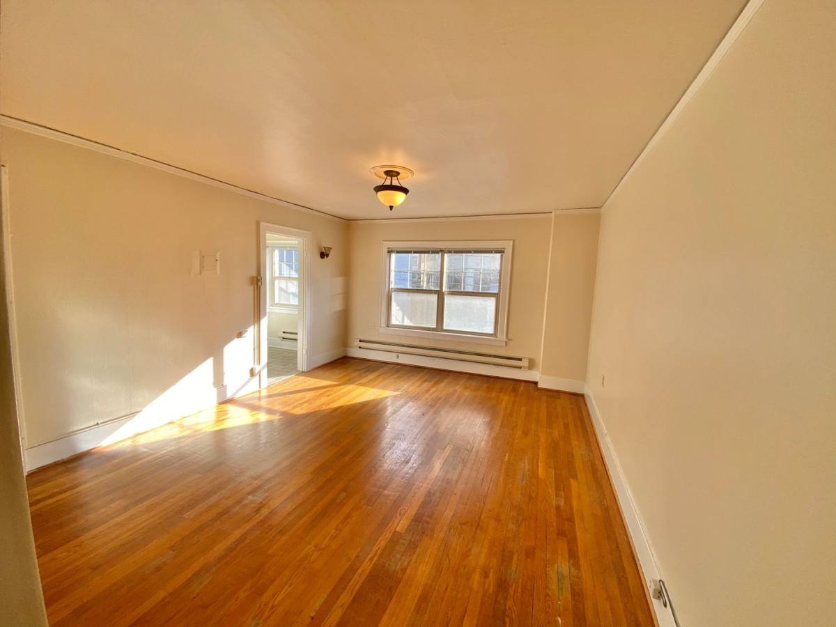 Apartment for rent at 516 E Union St, Seattle, WA 98122