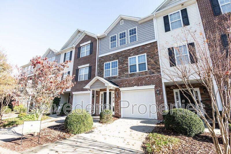 Townhouse for rent at 36 Ackland Dr, Greensboro, NC 27455