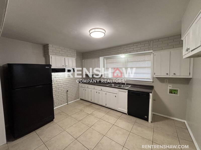 House for rent at 3238 Kenland Dr, Memphis, TN 38118