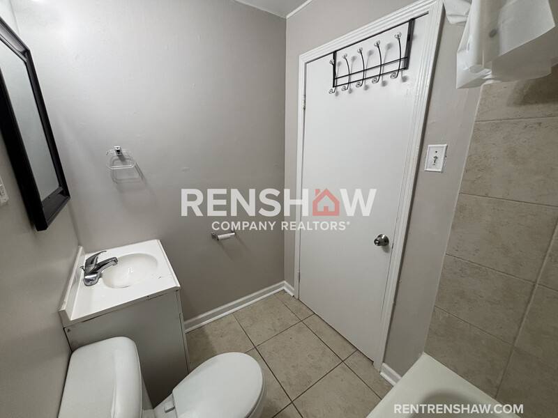 House for rent at 3238 Kenland Dr, Memphis, TN 38118