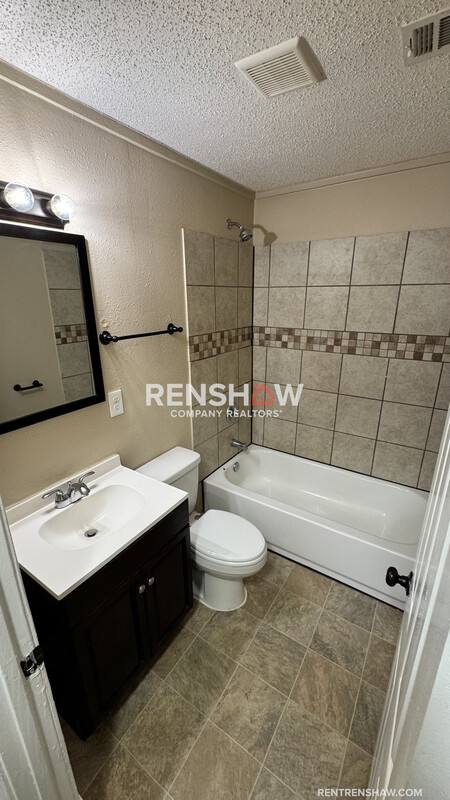 House for rent at 822 Eyers Rd, Memphis, TN 38109