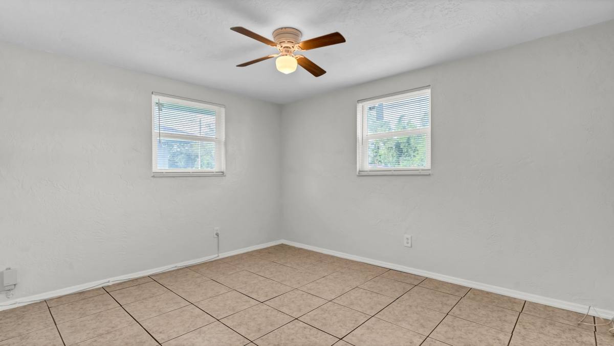 House for rent at 5526 59th Way N, Saint Petersburg, FL 33709