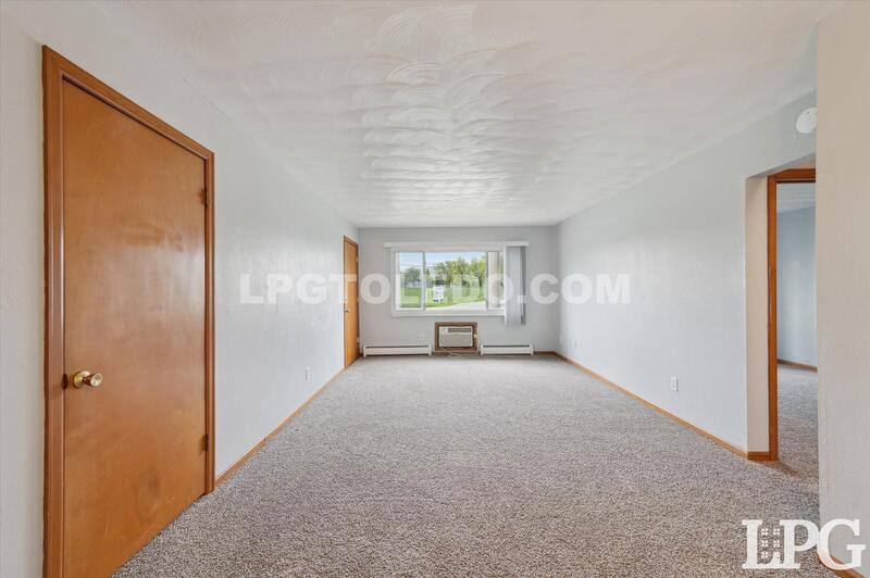 Apartment for rent at 3310 Arlington Ave #4, Toledo, OH 43614