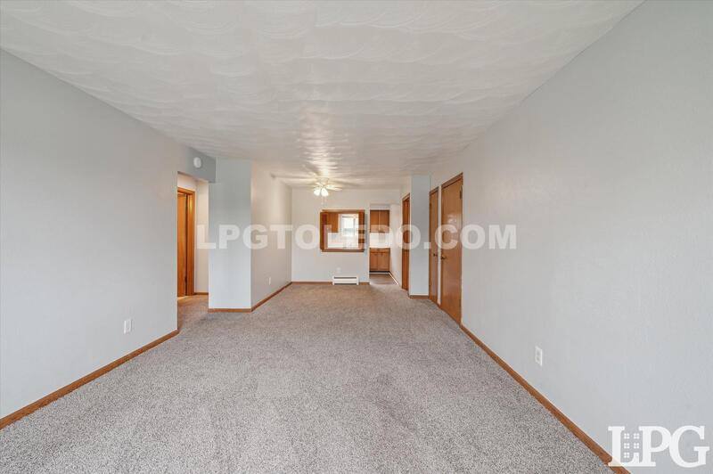 Apartment for rent at 3310 Arlington Ave #4, Toledo, OH 43614