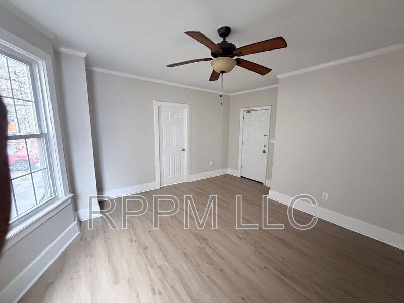 Apartment for rent at 106 N 16th St #1, East Orange, NJ 07017