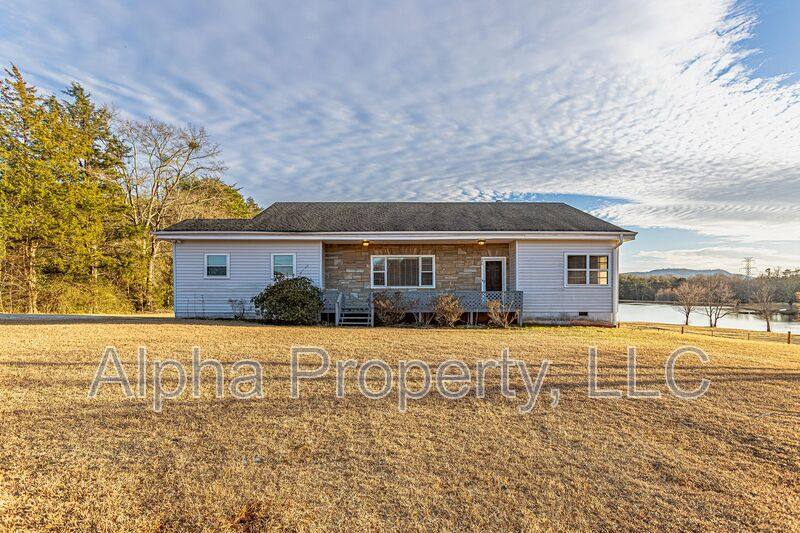 House for rent at 496 Langley Rd, Travelers Rest, SC 29690