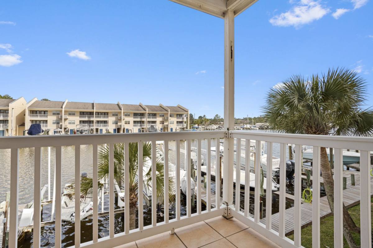 Condo for rent at 2421 Beachview Dr, Ocean Springs, MS 39564